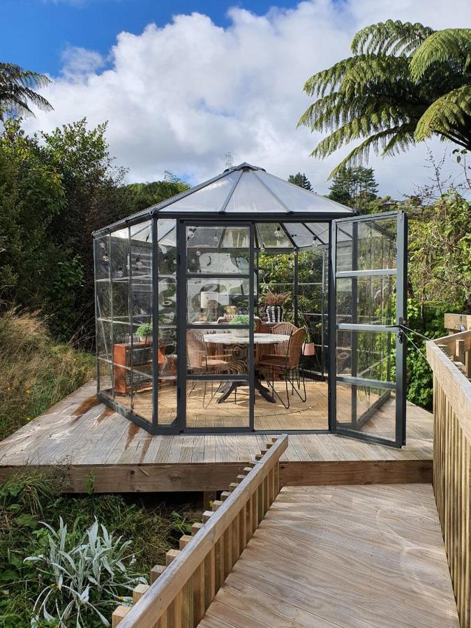 Tiny House With Greenhouse Dining Lower Hutt Exterior foto